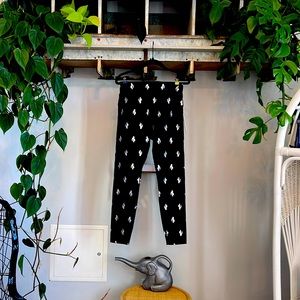 NWT Beyond Yoga Dizzy Cactus Midi Leggings - Medium